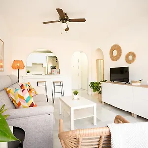 https://apartamento-torrox-laguna-beach.1costadelsol.com